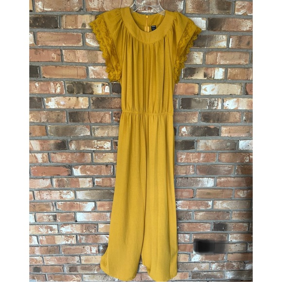 SHEIN Women’s Mustard Yellow Lace Short Sleeve Belted Wide Leg Jumpsuit Size 4 - Picture 1 of 8